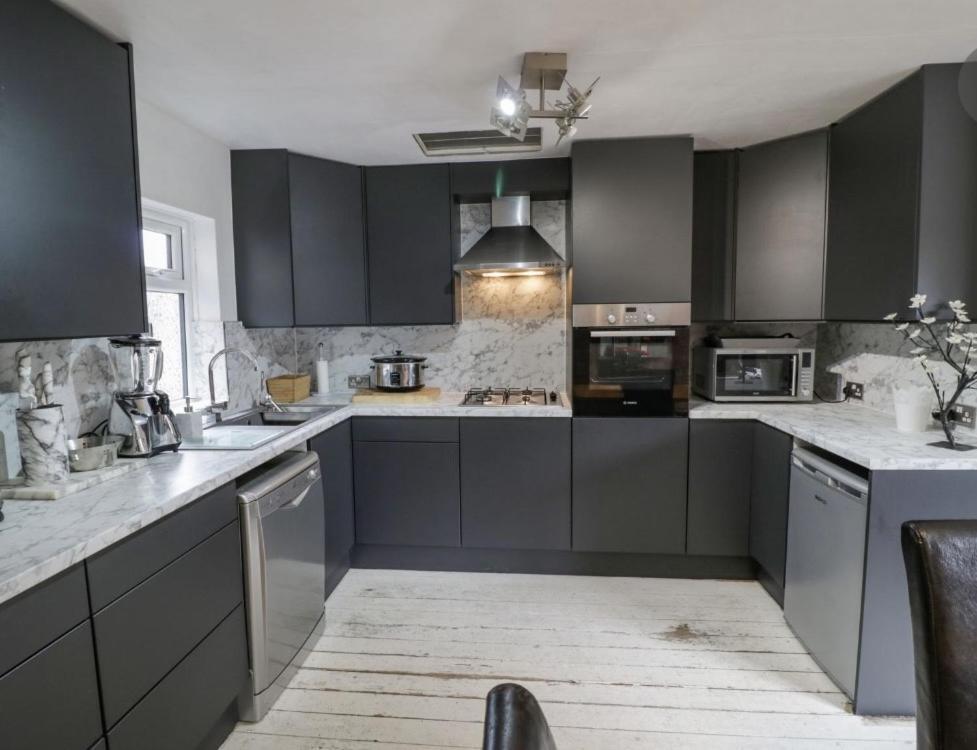 Lovely Comfortable 3 Bed Home, Worcester Esterno foto
